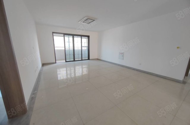 高新区文轩东校！大平层179平方！四室电梯房！带双车位！