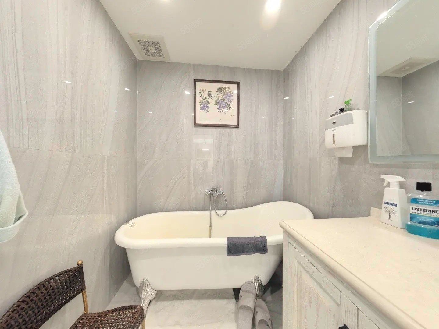 潤(rùn)西山苑4室2廳3衛(wèi)203.19㎡南790萬