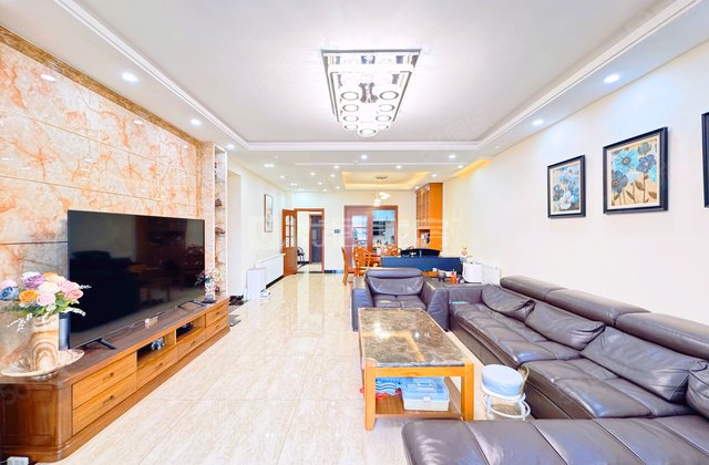 花果园L1区4室2厅155㎡92.5万二手房图片