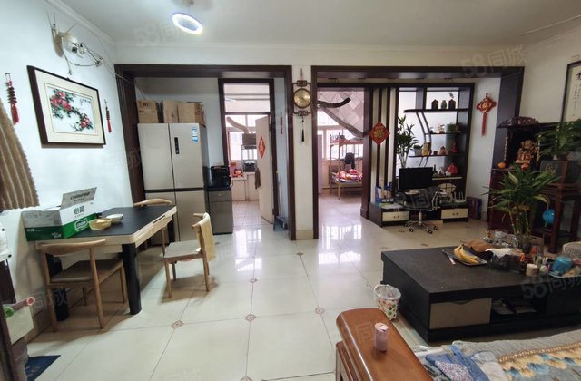 急售！东关国际，老文轩河东  ，  三楼，南北通透，看房方便