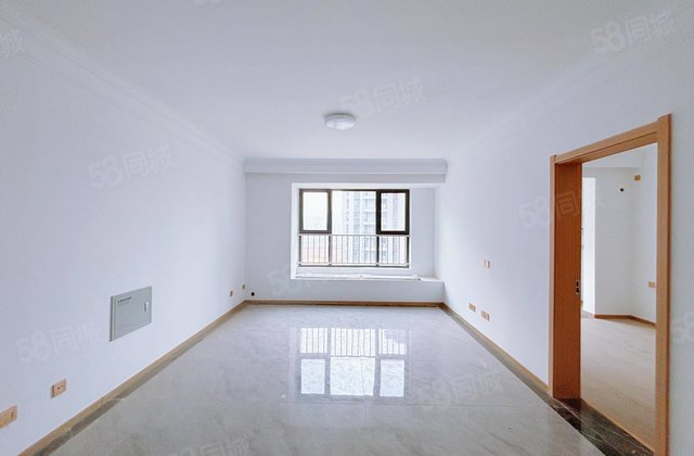 泰和园 全款走一手 好楼层 三叶草户型 带车位储藏室