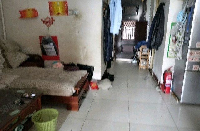 东昌湖周边 房龄新 居住密度低 产权清晰 南北通透 中间楼层