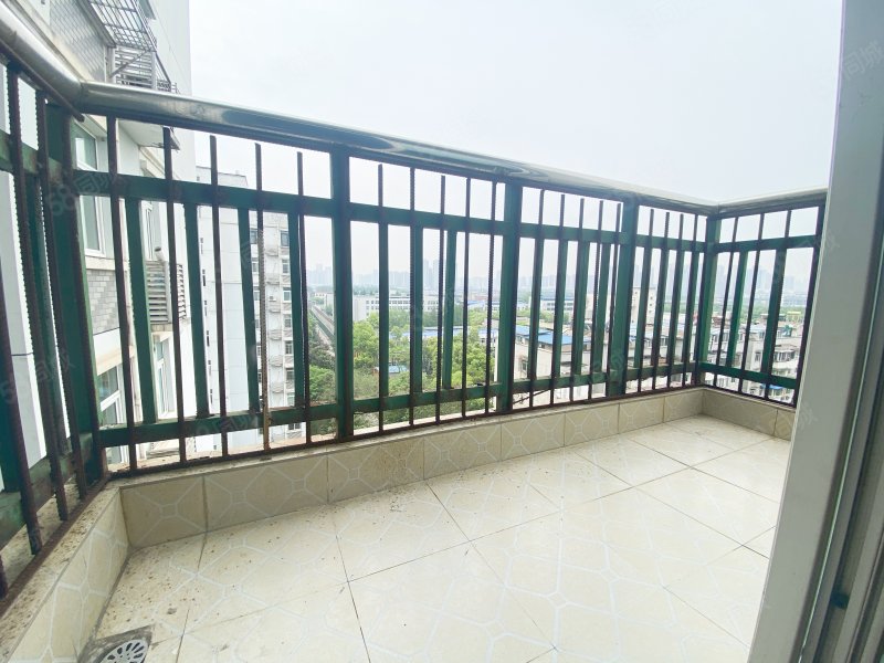 地铁7号线香缇美景精装修老证5年中间楼层大兴慧泉