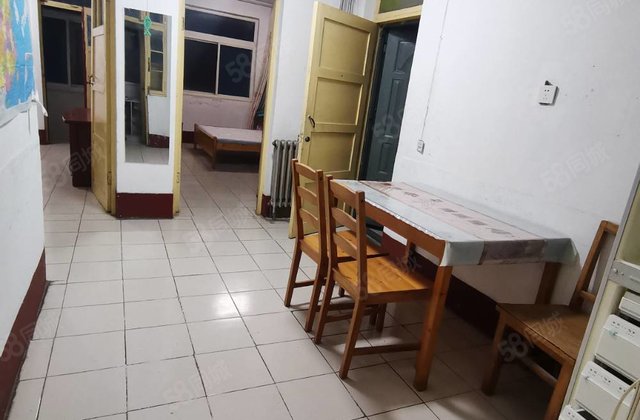 文轩本部，一中，外国语，电业局三院，南北通透的大三居