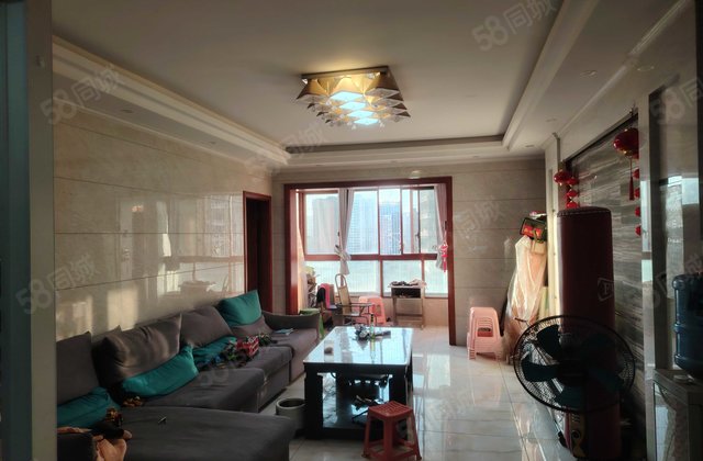 花果山6号3室2厅135㎡98万二手房图片