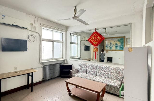 文轩 一中家属院 山水文苑 多层带电梯 三室两厅免大税急售