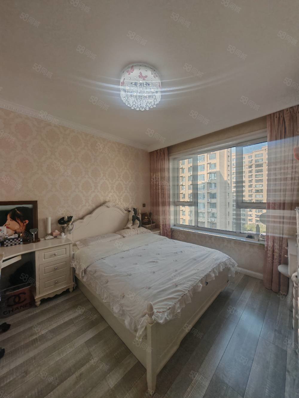 紫御华府3室2厅1卫133㎡南北85万