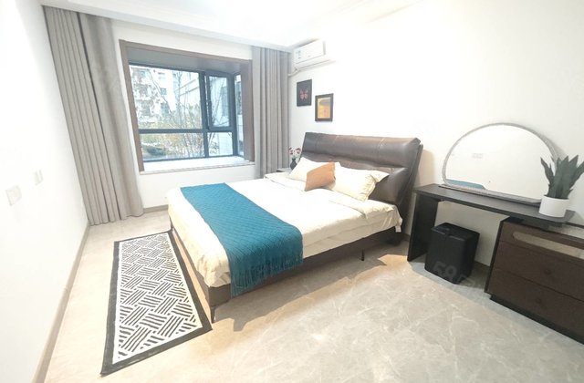 莲湖新城 电梯洋房 元宝户型 带储藏室 免大税 南北通透