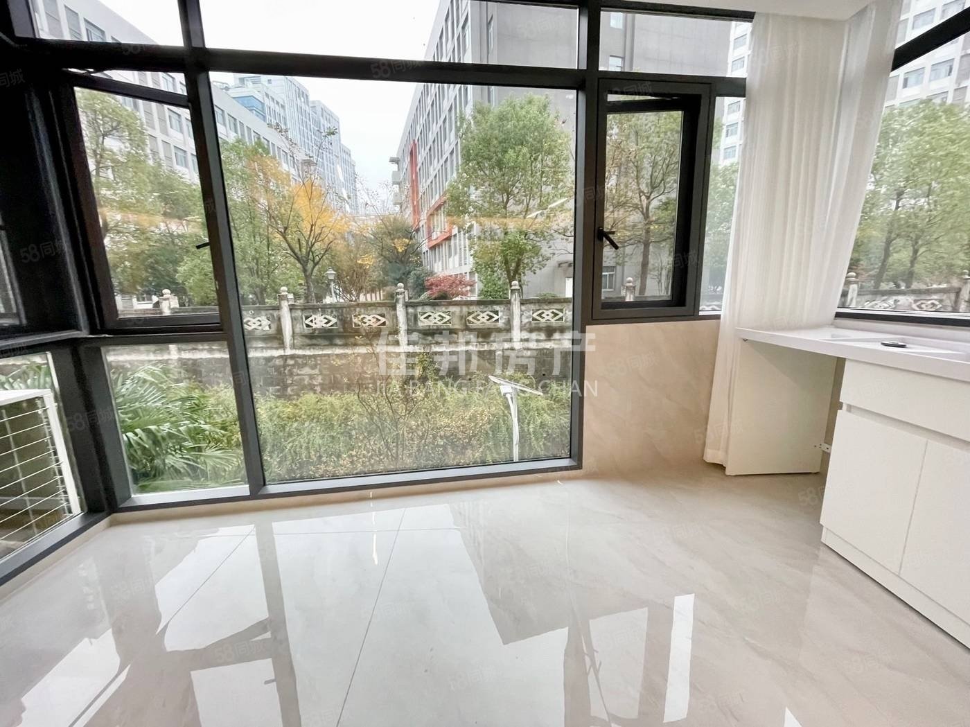 电信佳苑3室2厅2卫126㎡南北83.8万