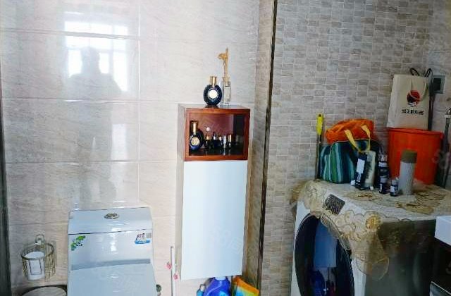 君和大厦2室1厅150㎡158万二手房图片