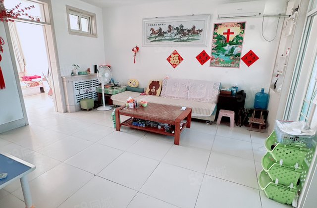 公园南邻 汇德中学 东昌路  附近 三居 停车方便