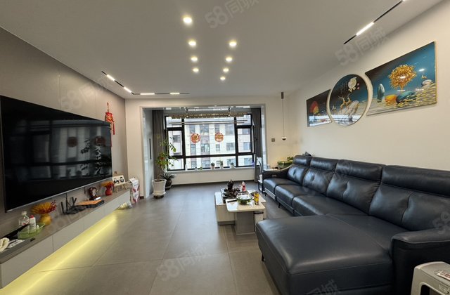 万城院子3室1厅133㎡80万二手房图片