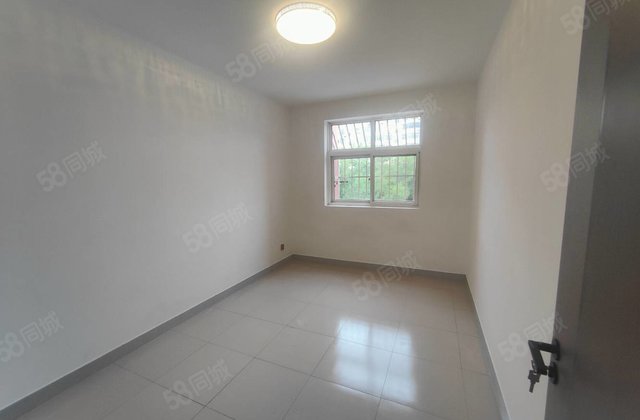 正规商品房 精装可拎包入住 低容积 车位充足 商圈成熟