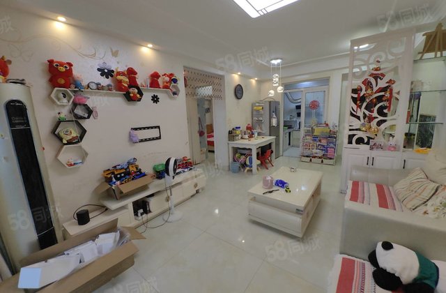 水晶丽城西区 地暖 中层 精装大两室 位置好 随时看房免大税