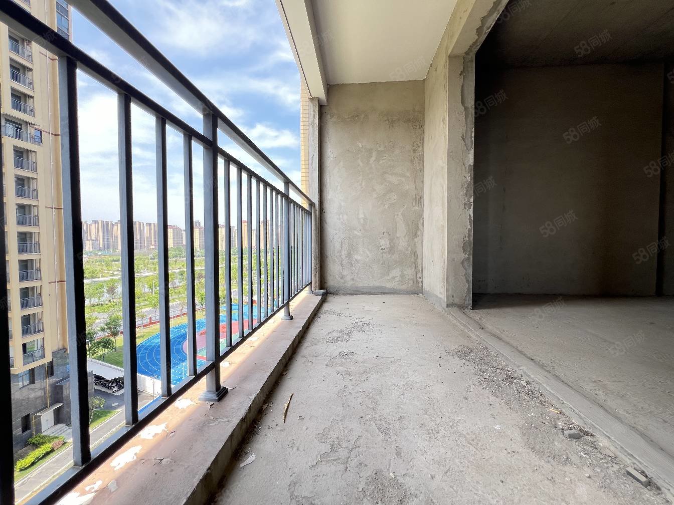 鑫火国际3室2厅2卫128㎡南北43万