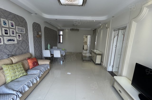 龙湾二期 15万精装修，电梯洋房 带车位储藏室 看房方便