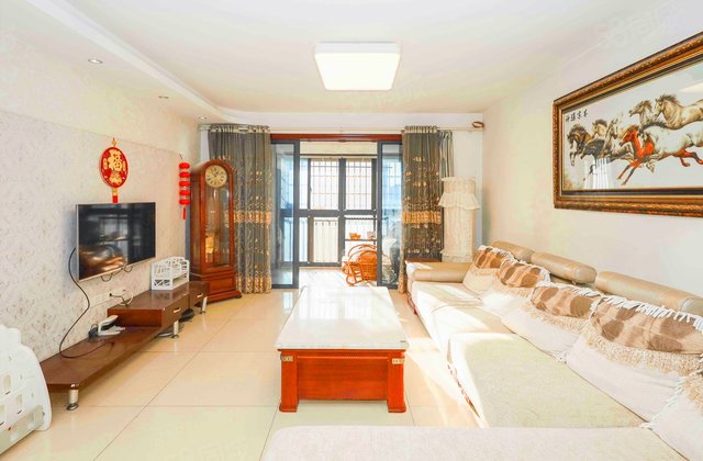 保利麓谷林语5室2厅136.8㎡108.8万二手房图片