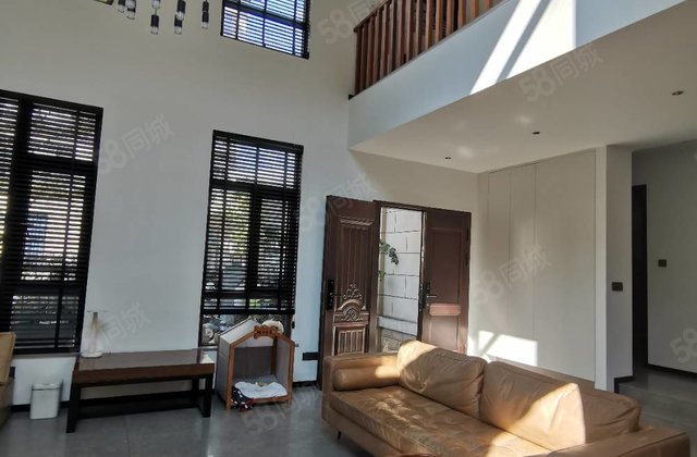 德瑞合院4室2厅250㎡298万二手房图片