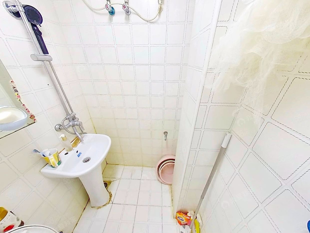 北三環(huán)中路12號院1室1廳1衛(wèi)46.2㎡南610萬