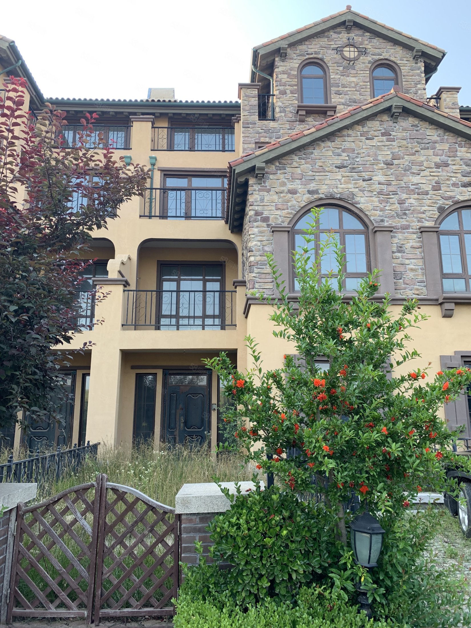 高端别墅,平价享受,蓝谷温泉入户别墅在这里