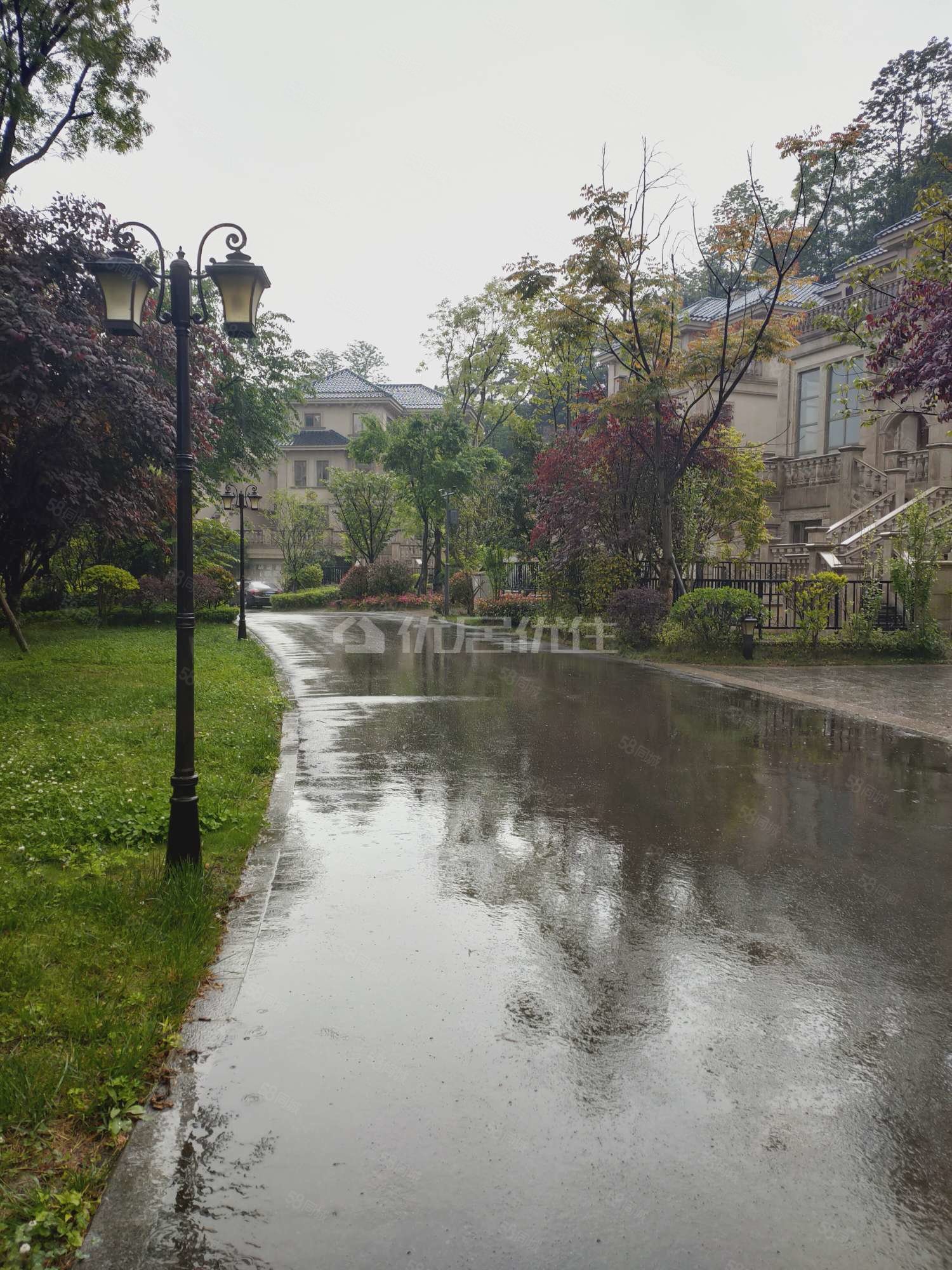 【10图】黔灵半山别墅产权齐全马上满二年,黔灵半山-贵阳58同城