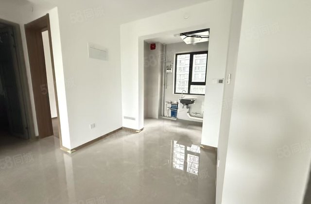 实验 玖玺 元宝户型 双卫 双阳台 总高18层 新风系统