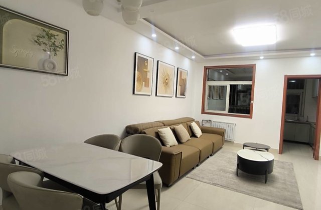 急售 火车站北     金凤龙庭 电梯精装修  单价5千多