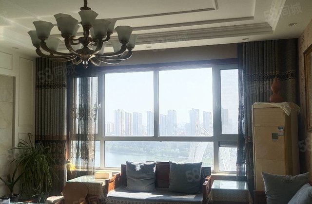 急售昌润莲城 365度 观景房 大平层精装修 带2车位储