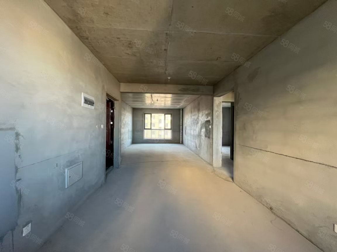 熙樾新城3室2厅2卫143㎡南北93万