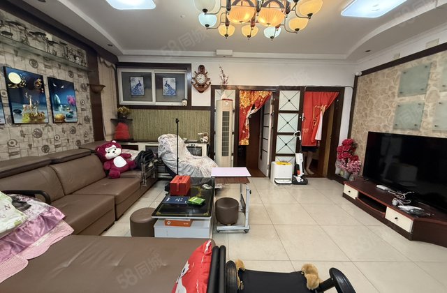 急售！湖边！乐园小区！水城嘉苑！孝心一楼！精装3室！价格可谈