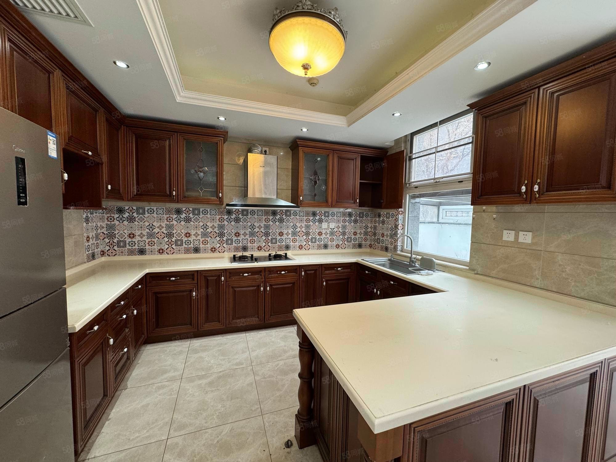 澳景園5室3廳4衛(wèi)475.78㎡南北1999萬