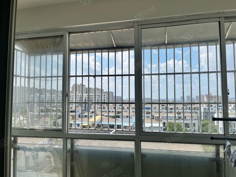 河北华日幸福里小区3室2厅1卫110㎡南41万