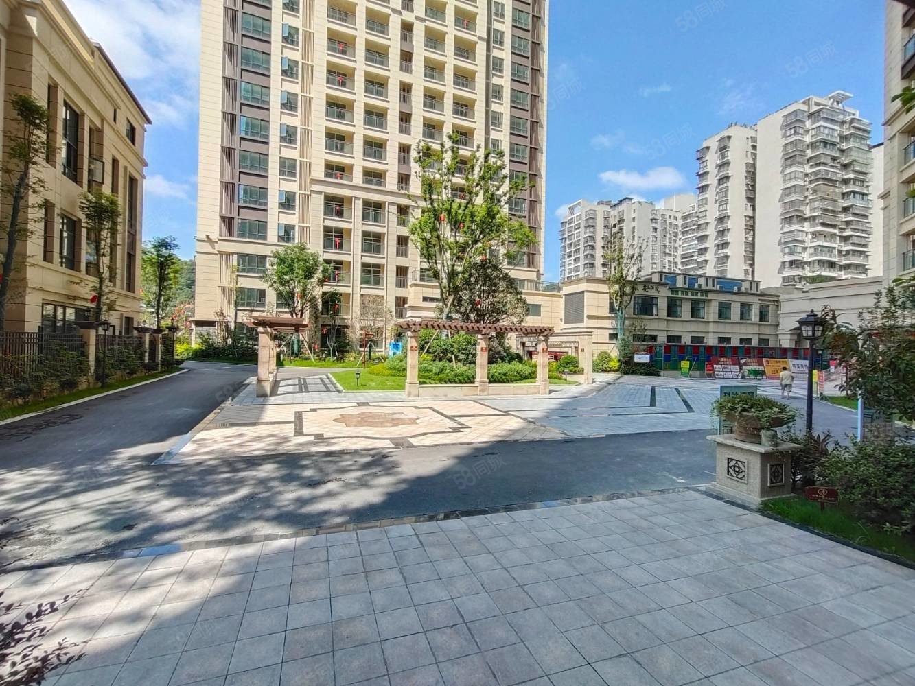 福星上江城3室2厅2卫107㎡东南105万