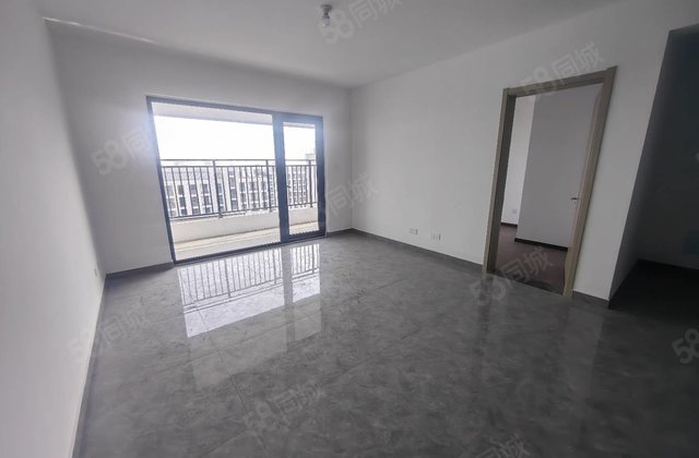 儒辰辰悦 东边户 137平 145万 南北通透 四叶草户型