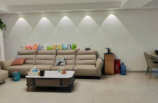 房东工作调动 出售精装修 裕昌水岸新城 大三室好楼层户型通透