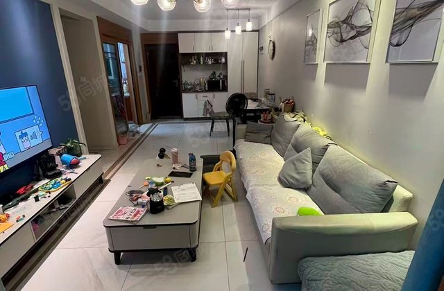 中国铁建悦湖国际3室2厅96.29㎡86万二手房图片