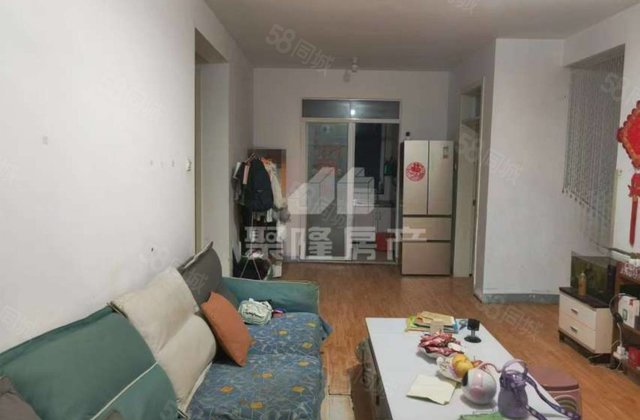 房中央丽都精装三室两厅两卫！送储藏室！免大税！