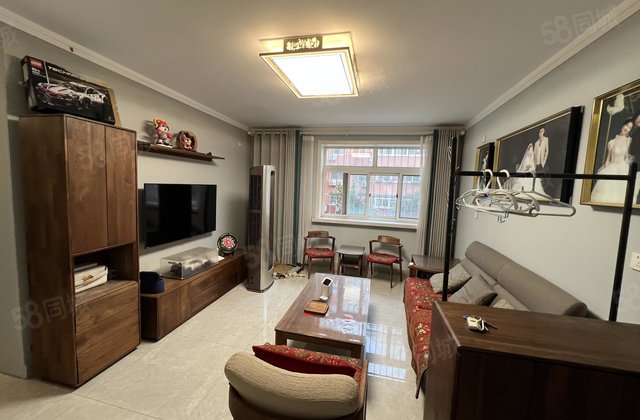 急售 湖边单位家属院~精装地暖~电梯房~环境好~好停车