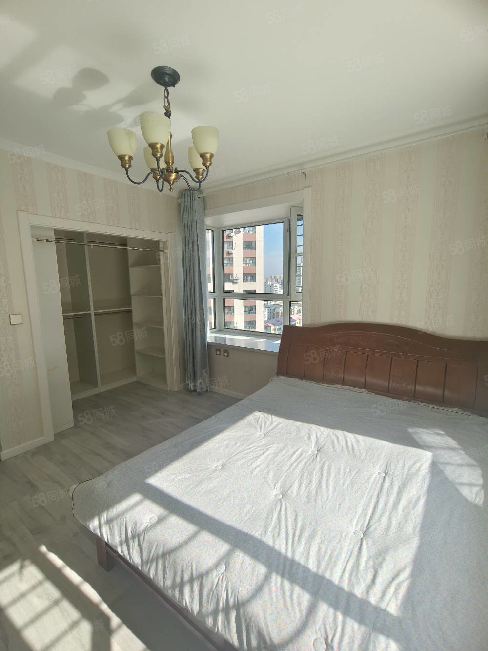 新天地小区3室2厅2卫110㎡南北69.8万