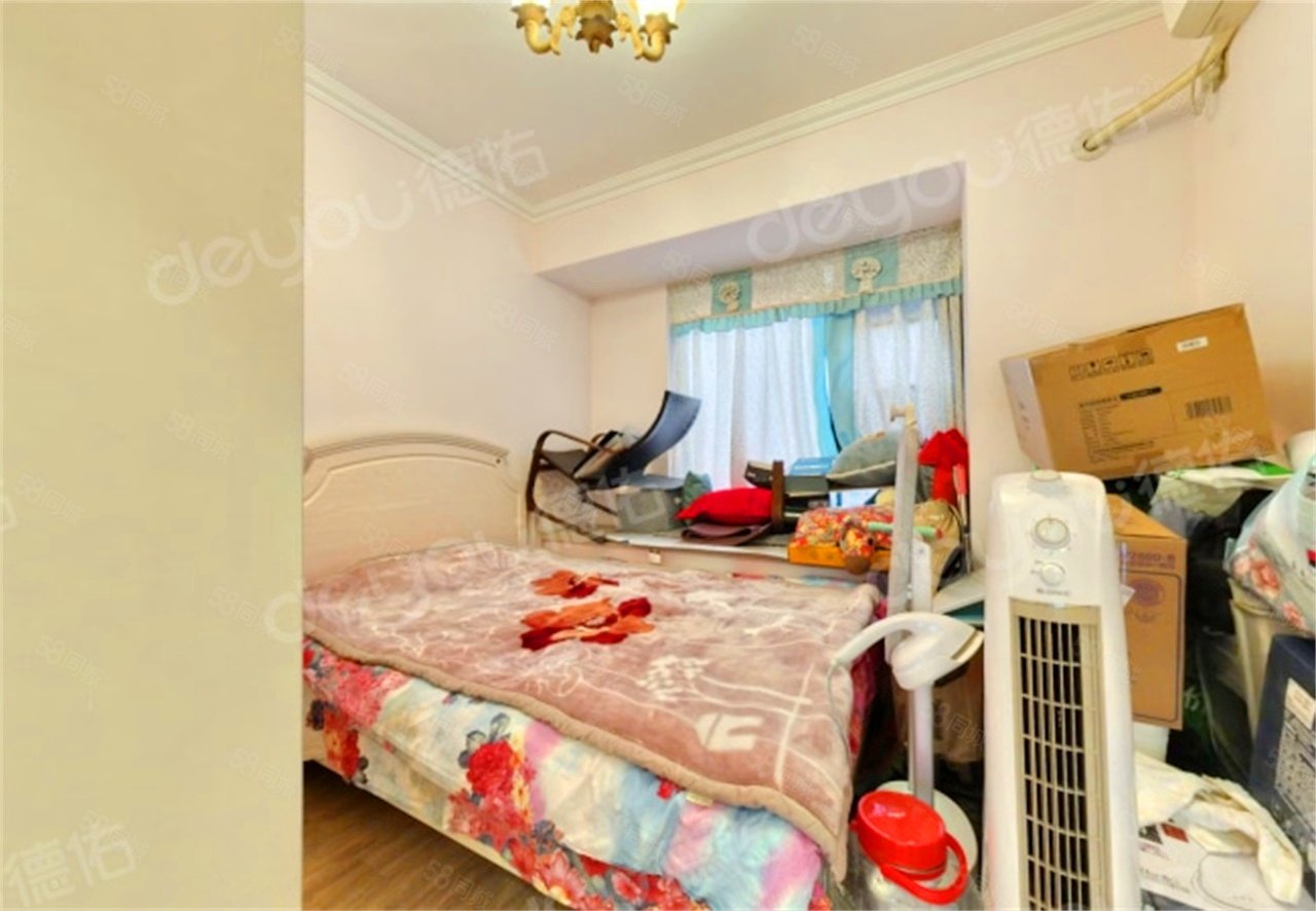 大成郡3室2厅1卫96.22㎡东西130万