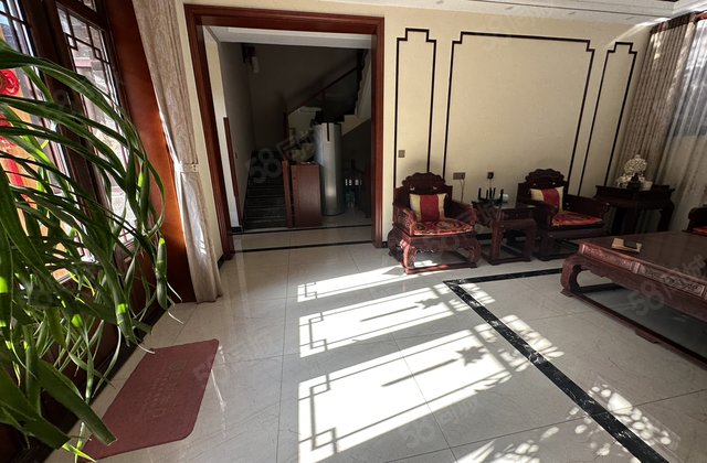 急急急东昌御府精装大院别墅送车库大院子