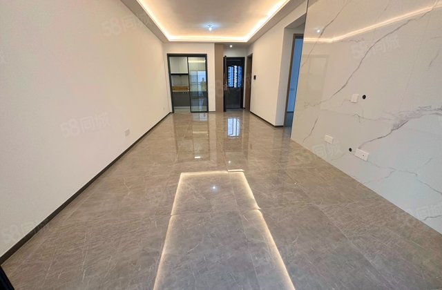 中港顺芯台3室2厅99㎡79万二手房图片