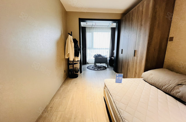 兰煜龙湾4室2厅178㎡320万二手房图片