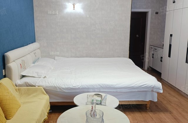 阳光城1室1厅44㎡52万二手房图片