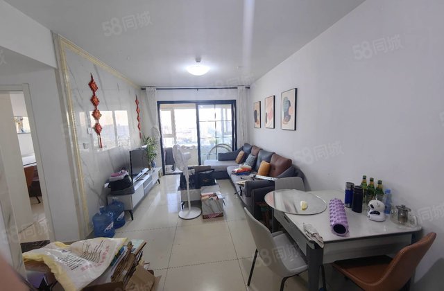 东关国际。三室。送储。随时看房。文轩总部，南北通透。精装