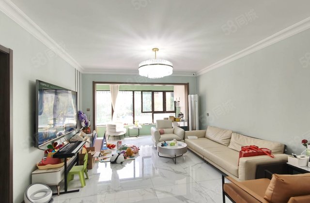 开发区清水湾国岳府四室两厅两卫送车位