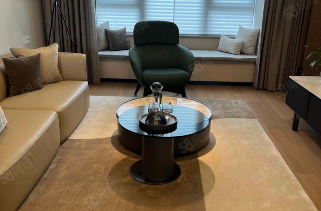 万科未来广场4室2厅130.61㎡268万二手房图片