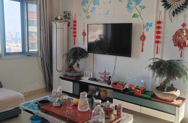 深圳路  旁先锋社区三室朝阳，中间楼层