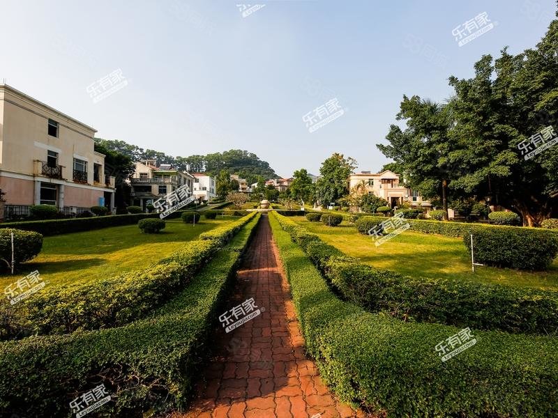 龙翔山庄,看立新湖全景的独栋别墅,510平城堡,业主诚售