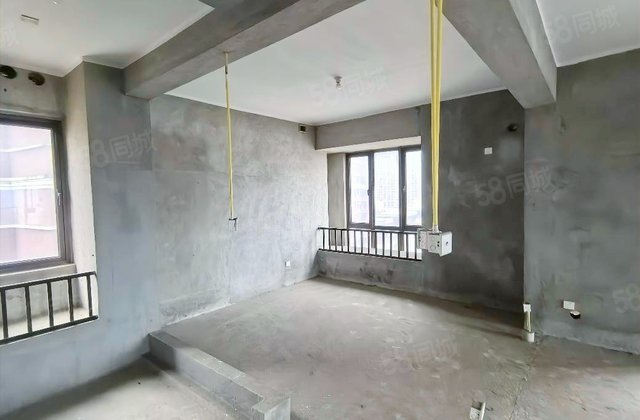 泰禾红悦4室2厅125.99㎡90万二手房图片